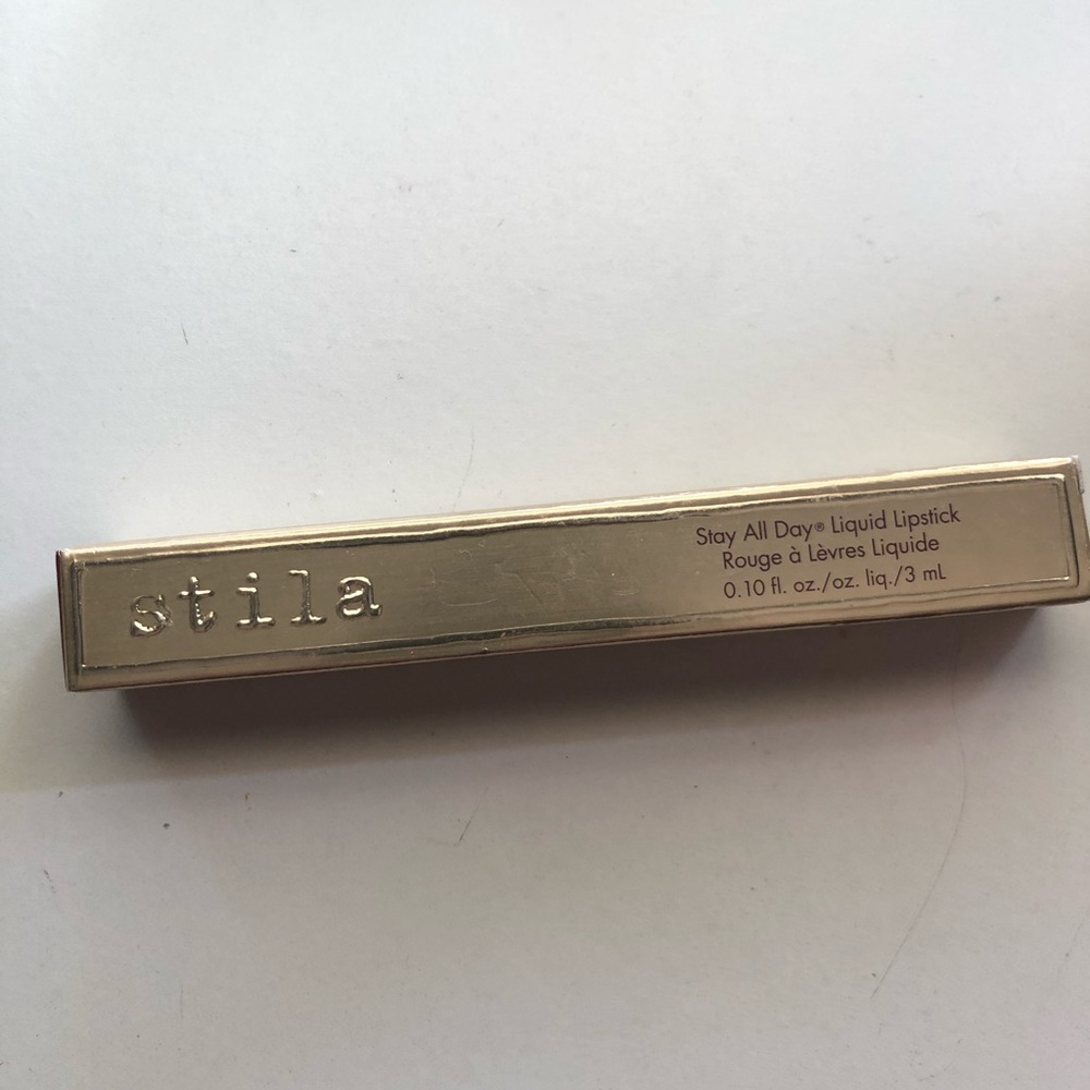 Stila All day Lipstick in Rubino